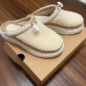 UGG Slip on Westsider Hybrid